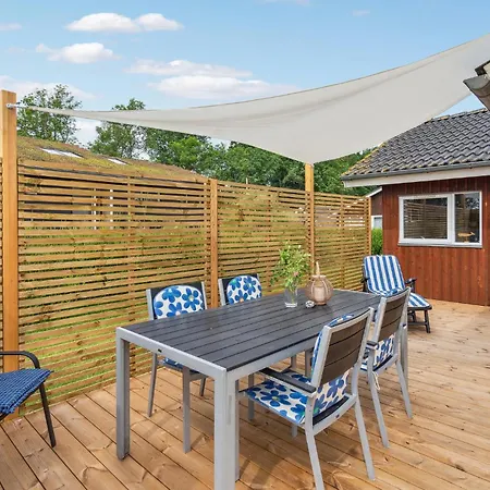 Vakantiehuis Stunning In With Wifi